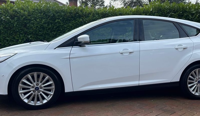 Ford Focus 1.5TDCI Titanium X full